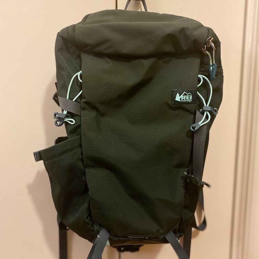 REI Ruckpack 18L